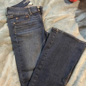 Women’s American eagle jeans